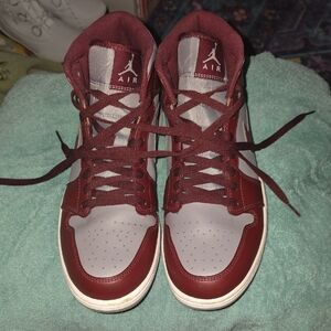 Nike Air Sneakers Red and Gray